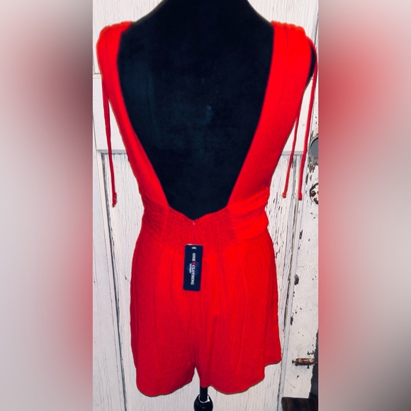 🎈Red Plunging Romper -NWT❤️ - Picture 5 of 5